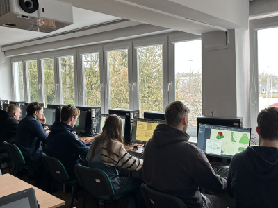 20250204_090033618_iOS