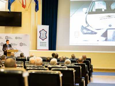 Fot. 4.   Wykład inauguracyjny dr. inż. Kamila Sybilskiego